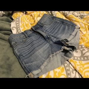 High Waisted Dark Wash Shorts 🌴